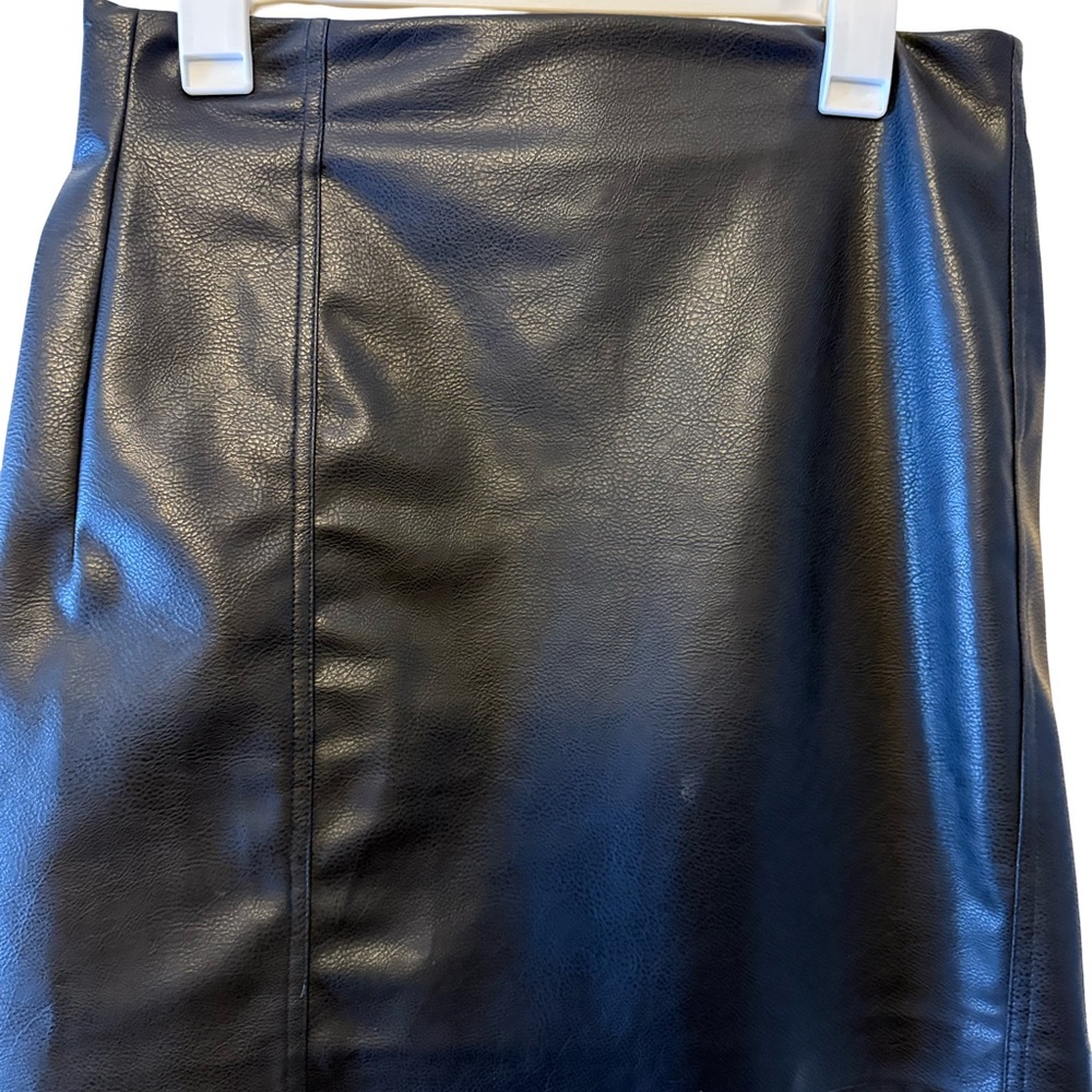 H&M Black Faux Leather Pencil Skirt